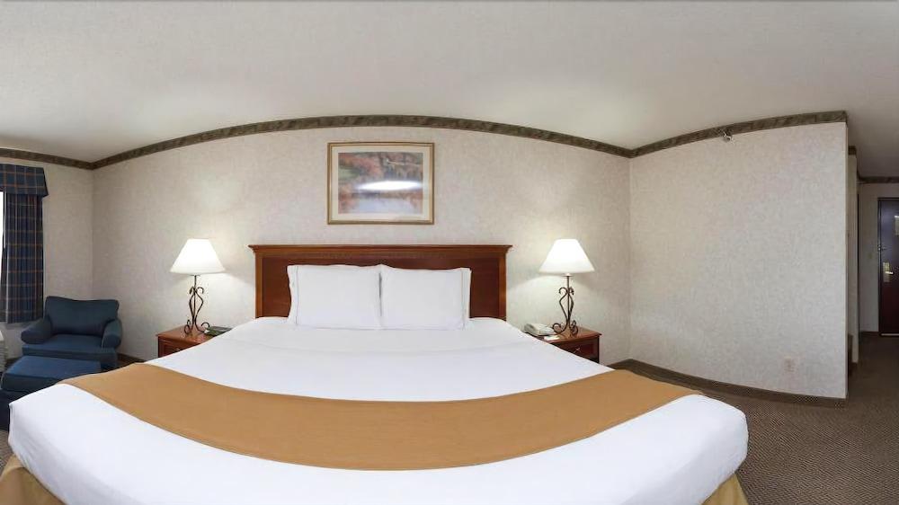 Holiday Inn Express & Suites Wadsworth By Ihg Exteriér fotografie