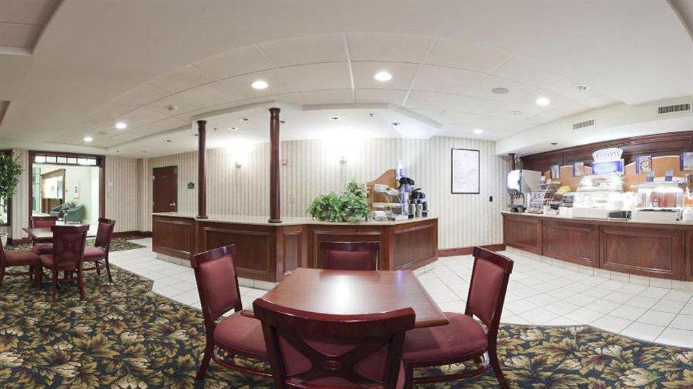 Holiday Inn Express & Suites Wadsworth By Ihg Exteriér fotografie