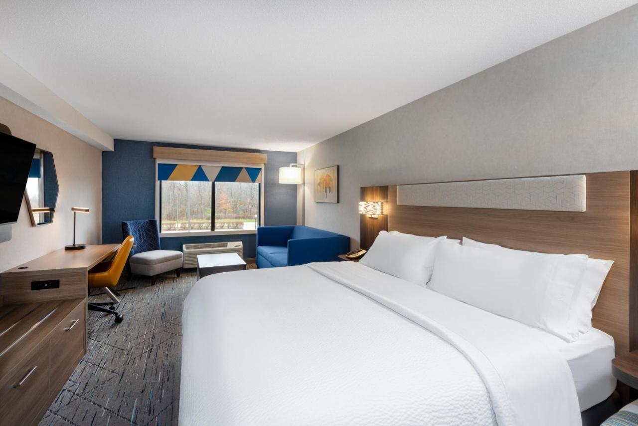 Holiday Inn Express & Suites Wadsworth By Ihg Exteriér fotografie