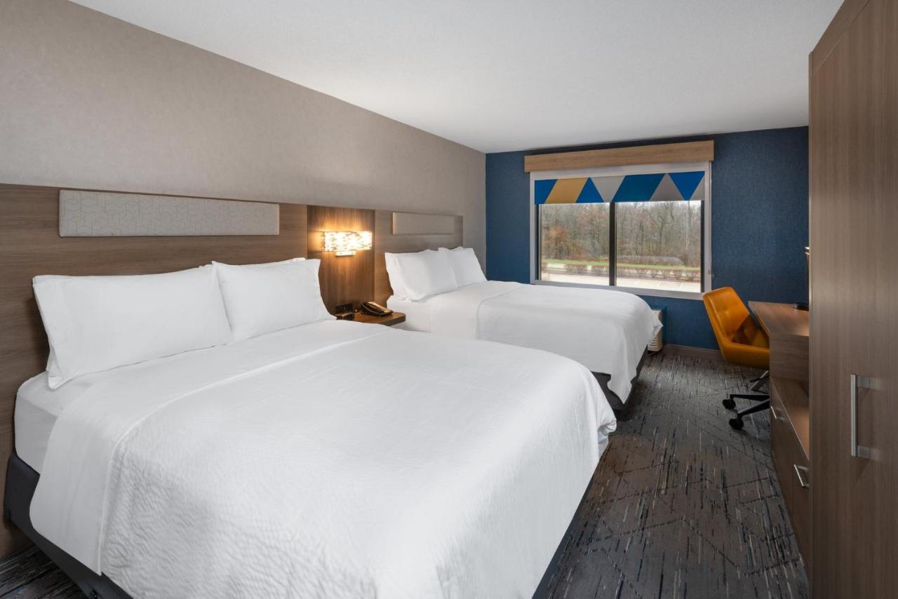 Holiday Inn Express & Suites Wadsworth By Ihg Exteriér fotografie