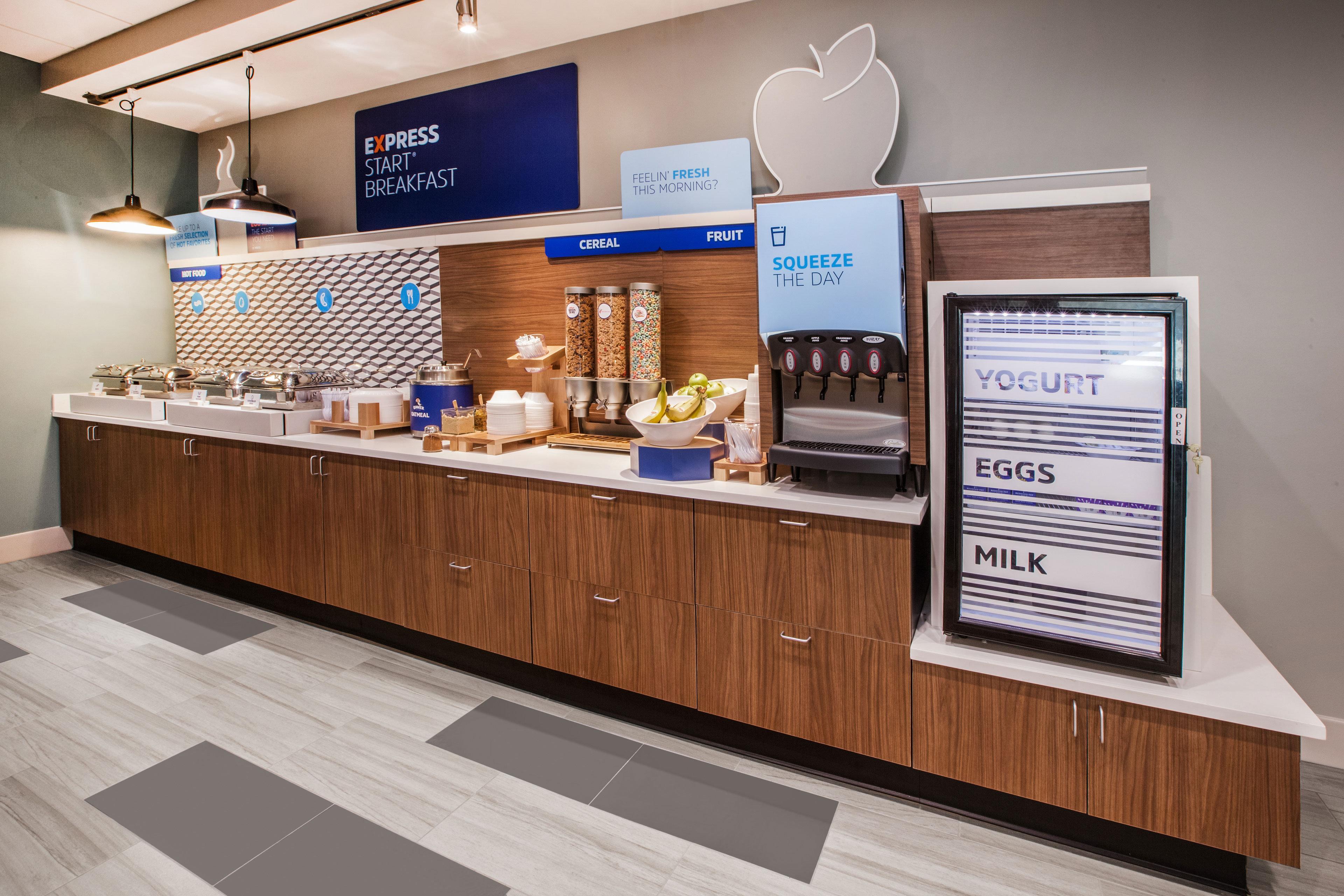 Holiday Inn Express & Suites Wadsworth By Ihg Exteriér fotografie