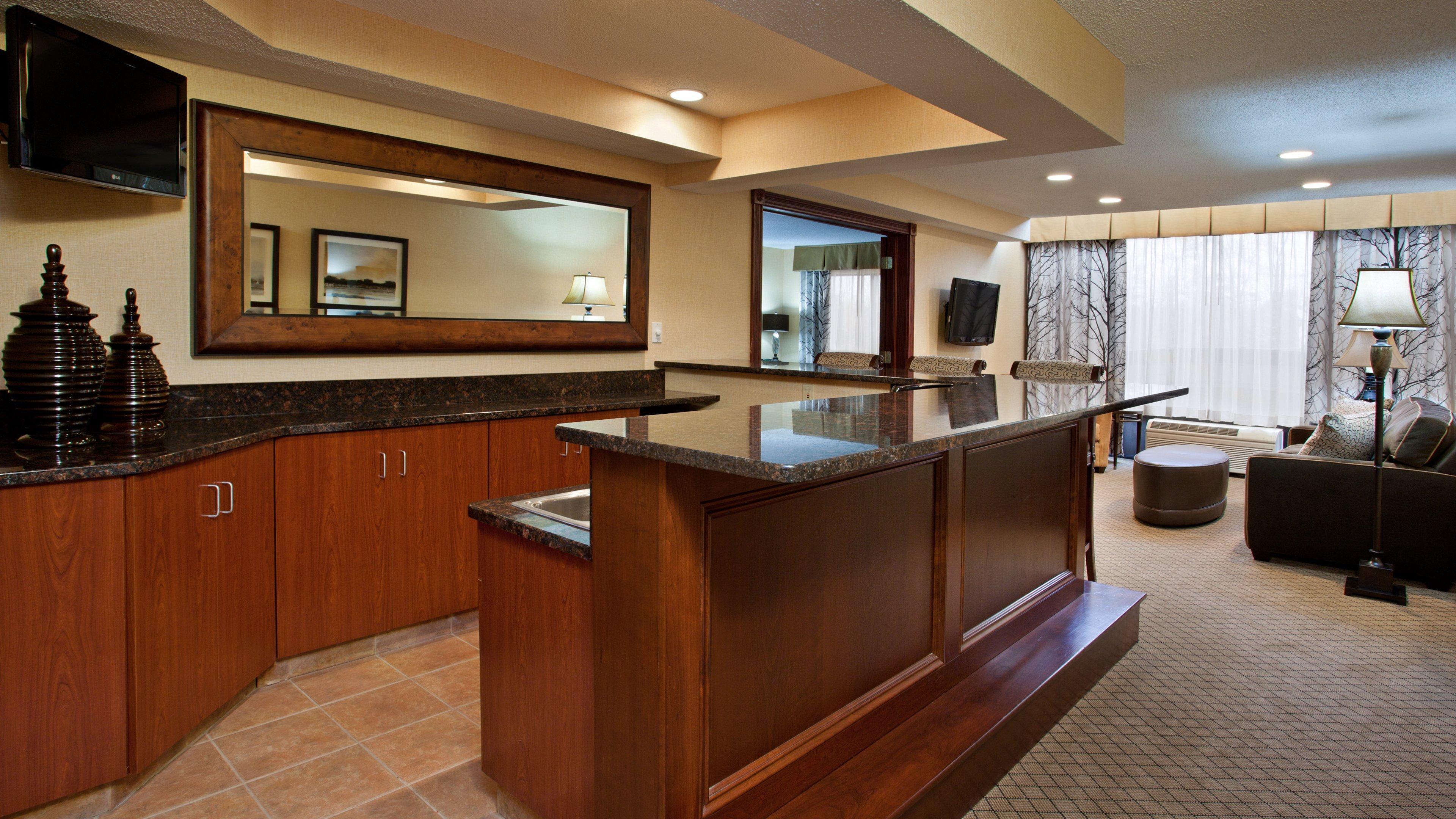 Holiday Inn Express & Suites Wadsworth By Ihg Exteriér fotografie