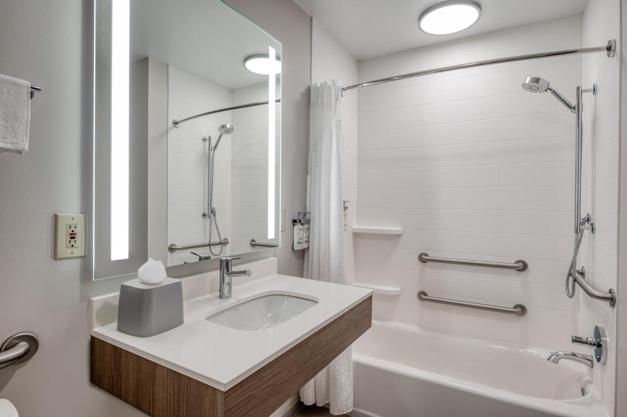 Holiday Inn Express & Suites Wadsworth By Ihg Exteriér fotografie