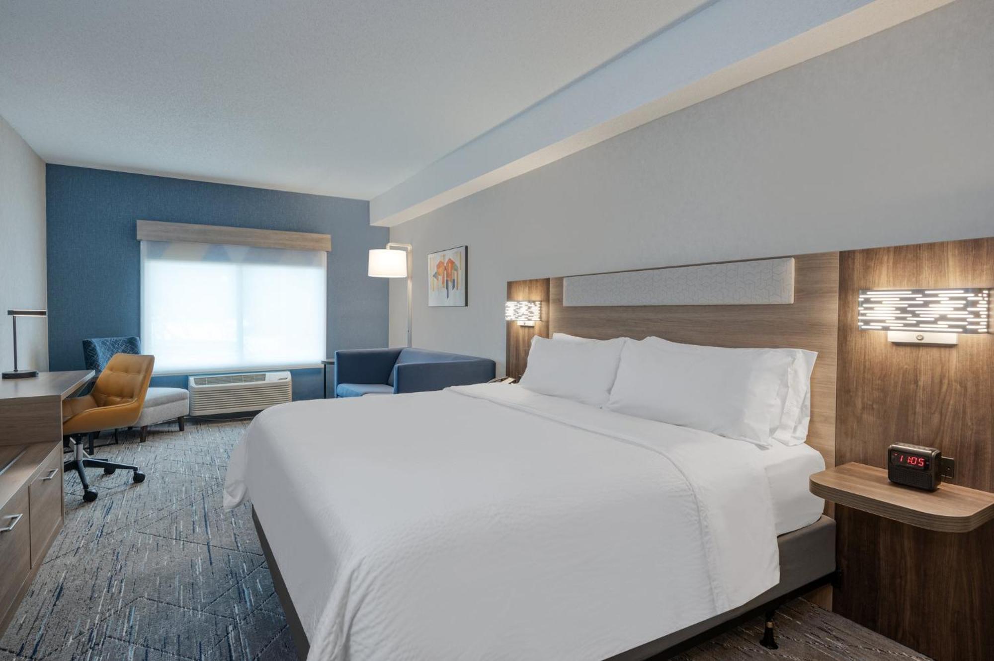Holiday Inn Express & Suites Wadsworth By Ihg Exteriér fotografie