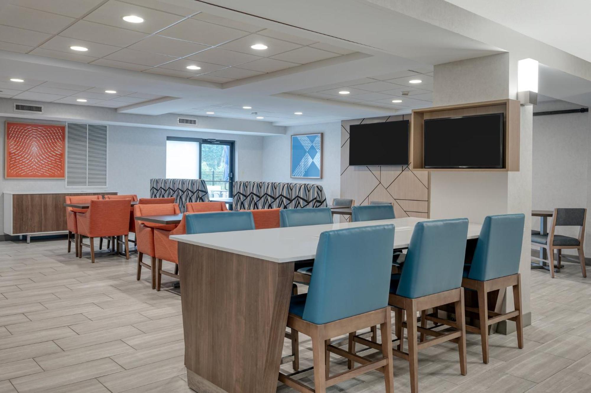 Holiday Inn Express & Suites Wadsworth By Ihg Exteriér fotografie
