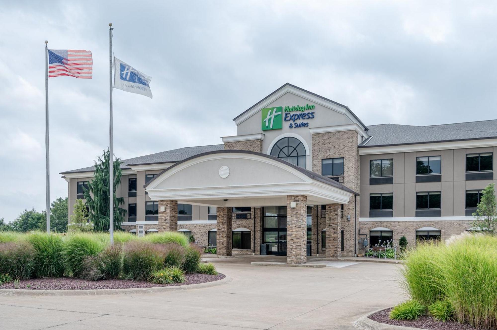 Holiday Inn Express & Suites Wadsworth By Ihg Exteriér fotografie