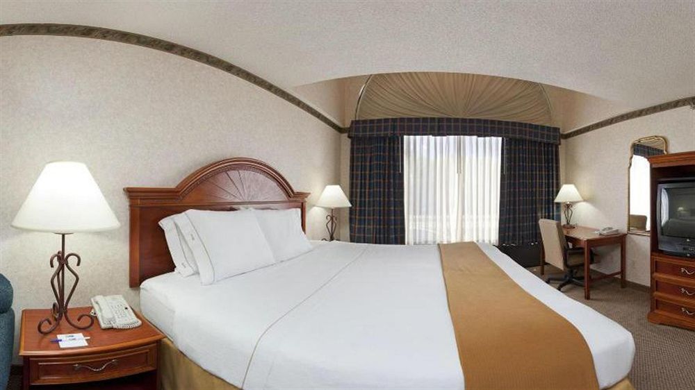 Holiday Inn Express & Suites Wadsworth By Ihg Exteriér fotografie